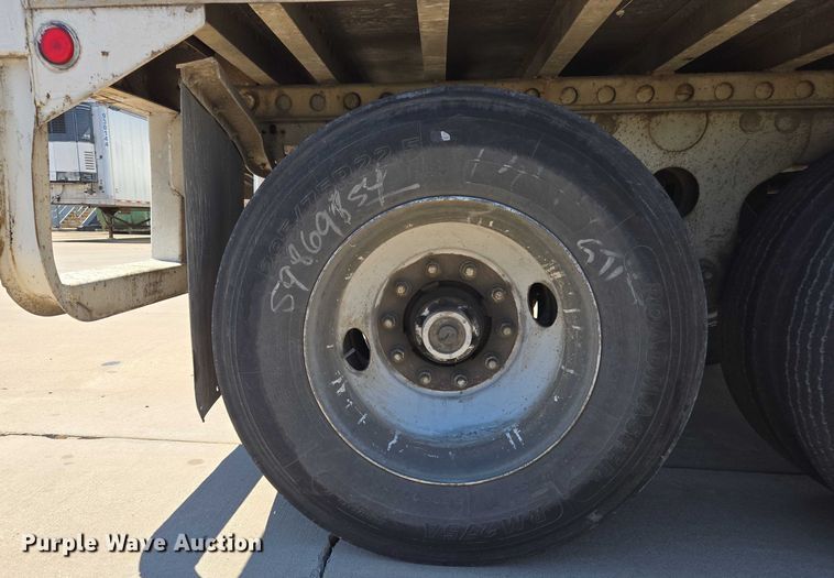 image for item EM0641 2006 Lufkin TFV-CL-110 dry van trailer