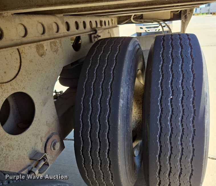 image for item EM0641 2006 Lufkin TFV-CL-110 dry van trailer