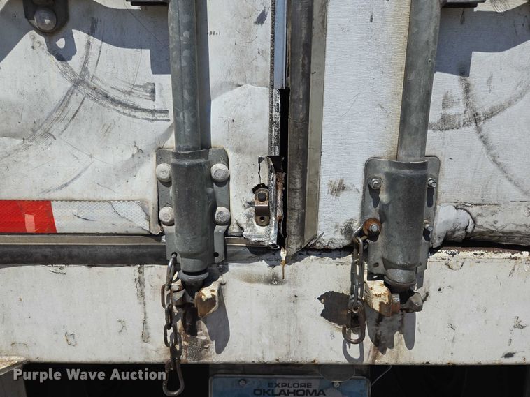 image for item EM0642 2006 Lufkin TFV-CL-110 dry van trailer