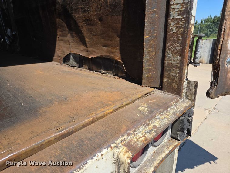 image for item EM0642 2006 Lufkin TFV-CL-110 dry van trailer