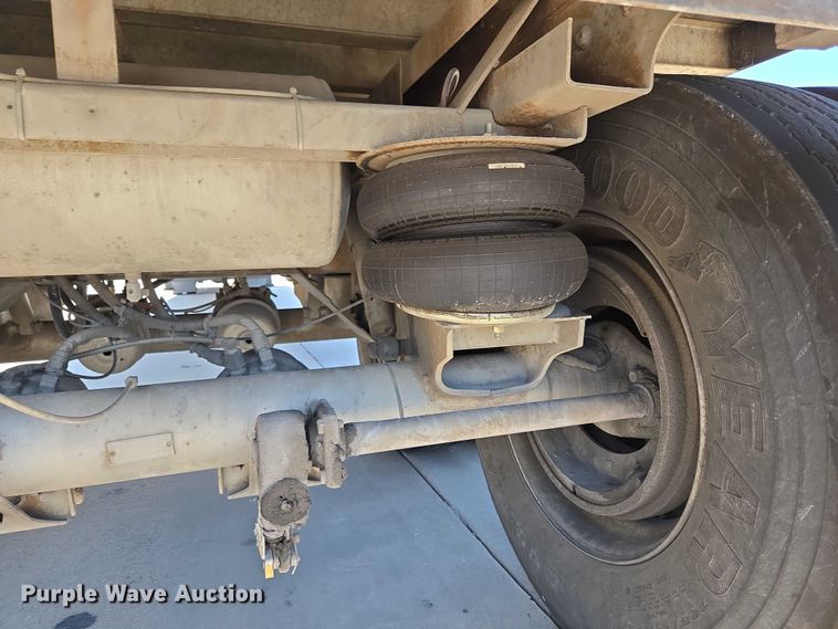 image for item EM0642 2006 Lufkin TFV-CL-110 dry van trailer