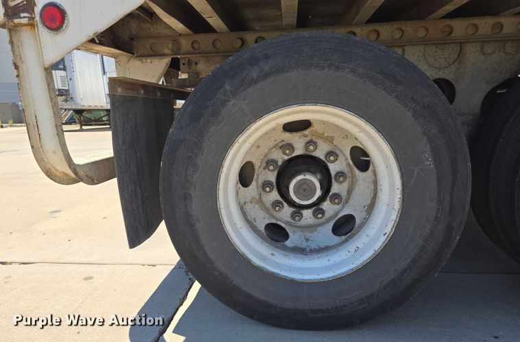 image for item EM0642 2006 Lufkin TFV-CL-110 dry van trailer