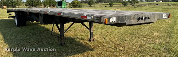 image for item EM8066 1995 Utility  flatbed trailer