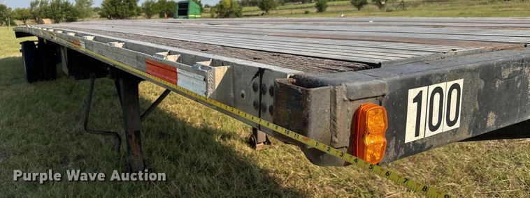 image for item EM8066 1995 Utility  flatbed trailer