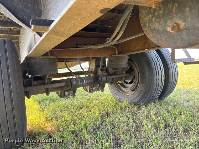 image for item EM8066 1995 Utility  flatbed trailer