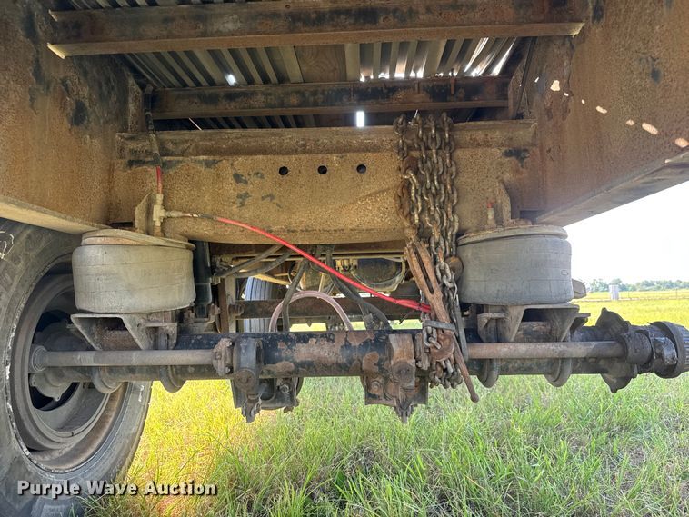 image for item EM8066 1995 Utility  flatbed trailer