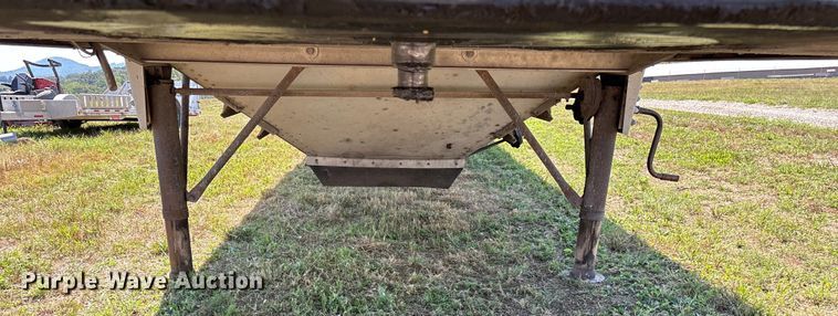 image for item EN5582 1997 Timpte Super Hopper grain trailer
