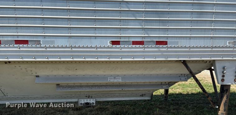 image for item EN5582 1997 Timpte Super Hopper grain trailer