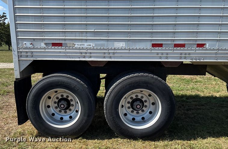 image for item EN5582 1997 Timpte Super Hopper grain trailer