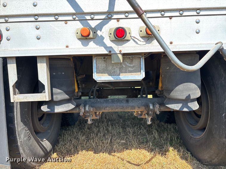 image for item EN5582 1997 Timpte Super Hopper grain trailer