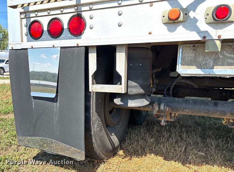 image for item EN5582 1997 Timpte Super Hopper grain trailer