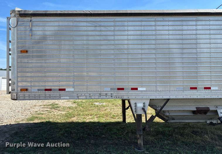 image for item EN5582 1997 Timpte Super Hopper grain trailer