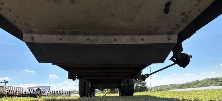 image for item EN5582 1997 Timpte Super Hopper grain trailer