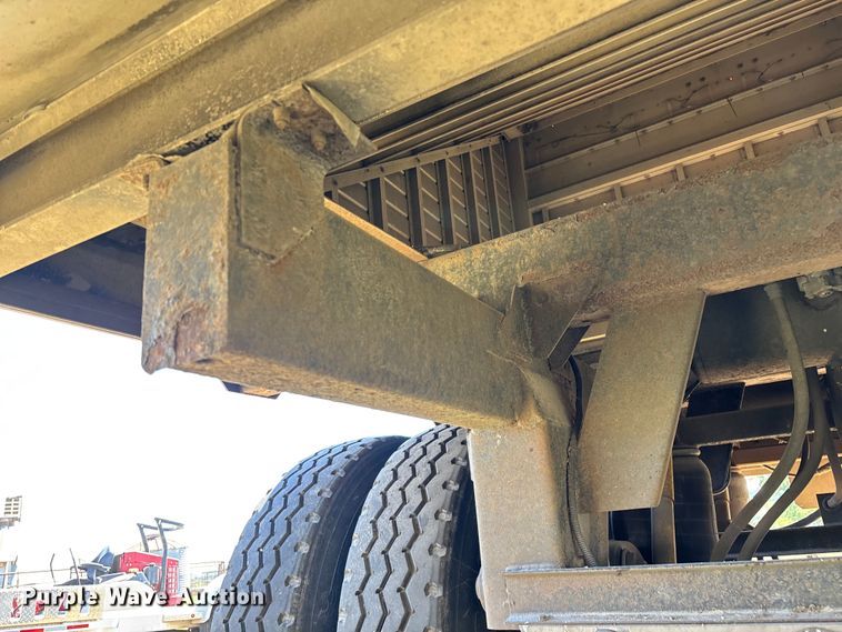 image for item EN5582 1997 Timpte Super Hopper grain trailer