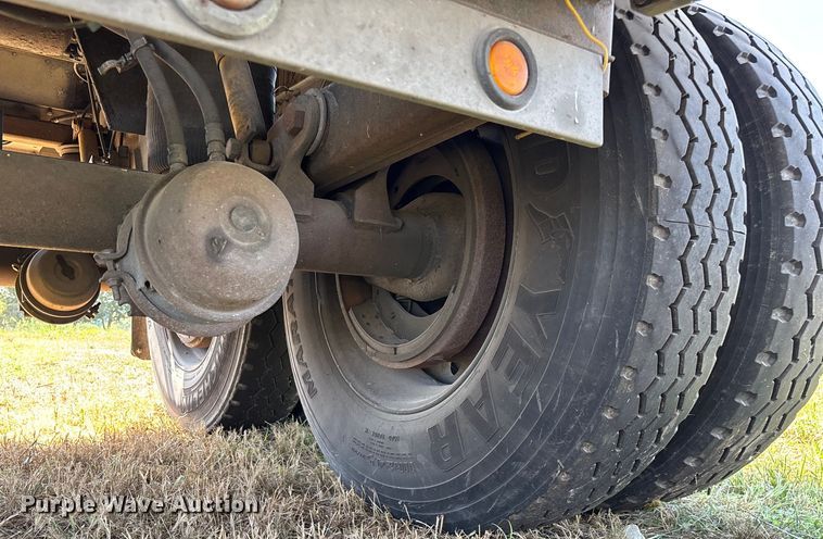 image for item EN5582 1997 Timpte Super Hopper grain trailer