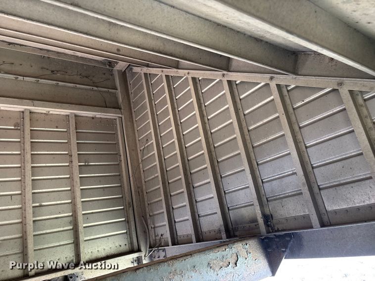 image for item EN5582 1997 Timpte Super Hopper grain trailer