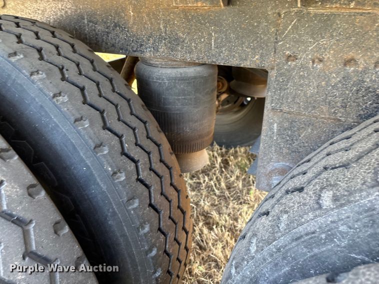 image for item EN5582 1997 Timpte Super Hopper grain trailer