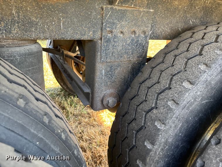 image for item EN5582 1997 Timpte Super Hopper grain trailer