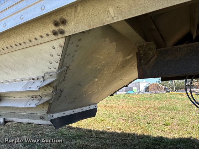 image for item EN5582 1997 Timpte Super Hopper grain trailer