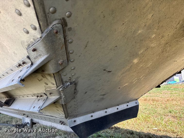 image for item EN5582 1997 Timpte Super Hopper grain trailer