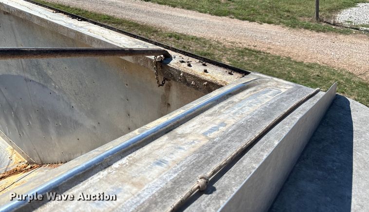 image for item EN5582 1997 Timpte Super Hopper grain trailer