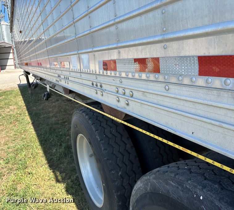 image for item EN5582 1997 Timpte Super Hopper grain trailer