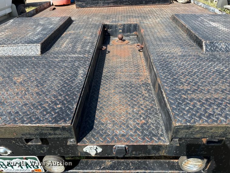 image for item EP0520 1996 Ford LN8000 flatbed truck