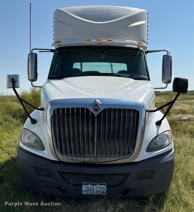 image for item EP0521 2013 International Prostar semi truck