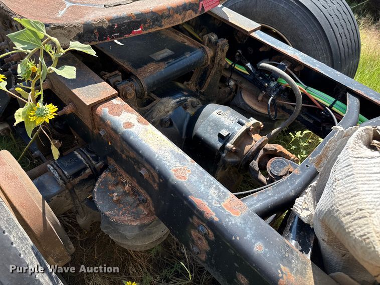 image for item EP0521 2013 International Prostar semi truck