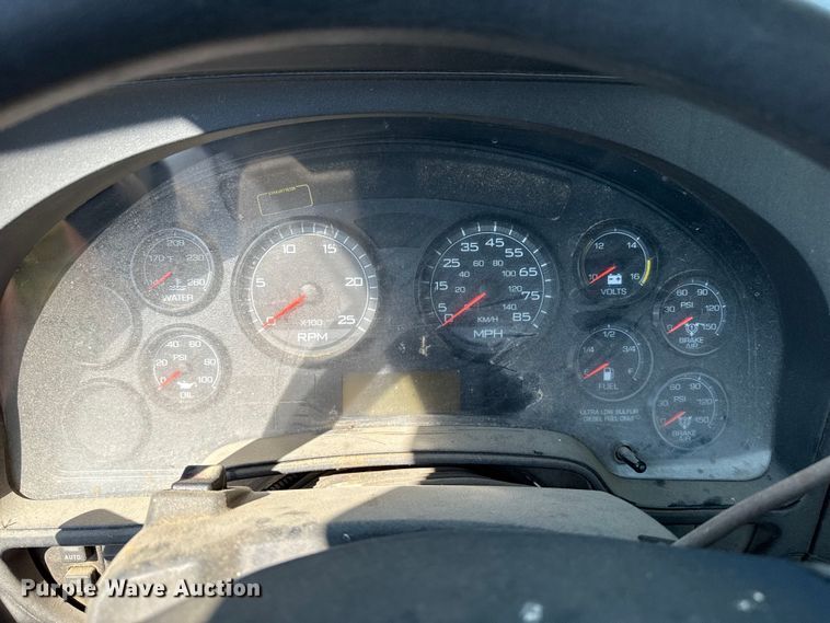 image for item EP0521 2013 International Prostar semi truck