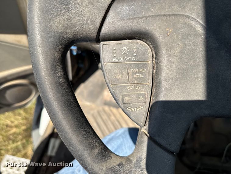 image for item EP0521 2013 International Prostar semi truck