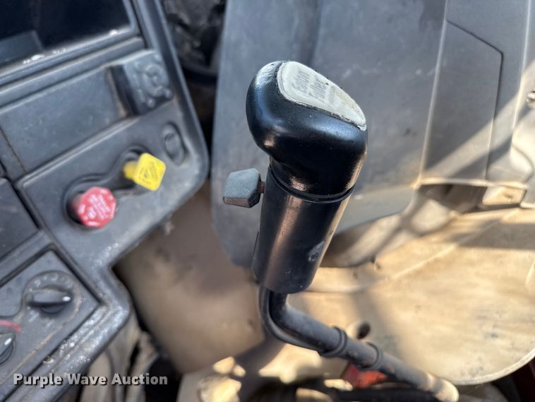 image for item EP0521 2013 International Prostar semi truck