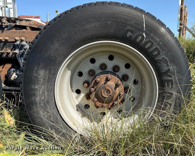 image for item EP0521 2013 International Prostar semi truck