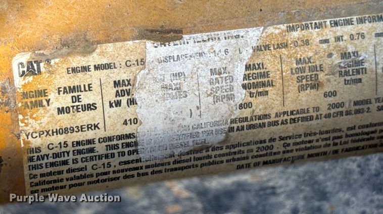 image for item EP0522 2001 Freightliner Conventional semi truck