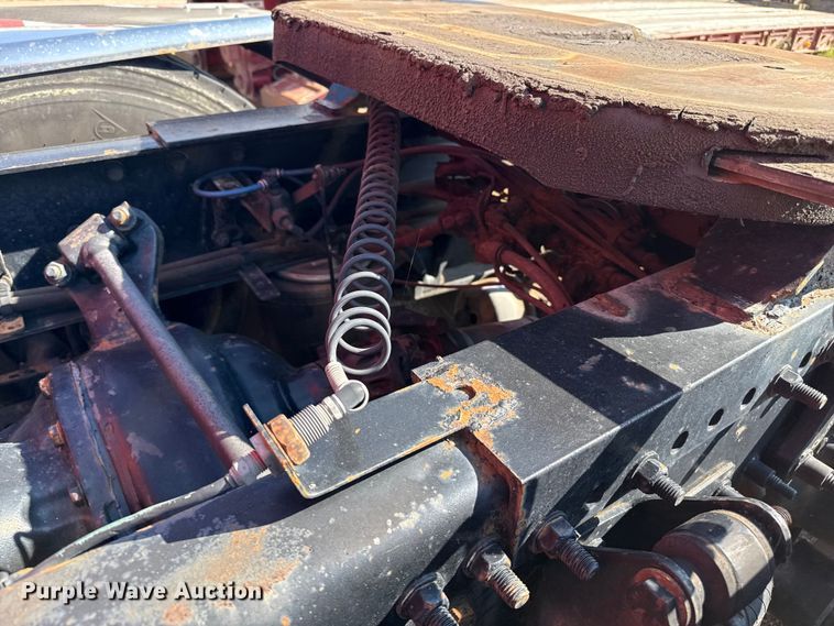 image for item EP0523 2015 Freightliner Cascadia semi truck