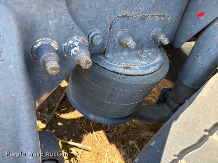 image for item EP0525 1999 Freightliner Century Class semi truck