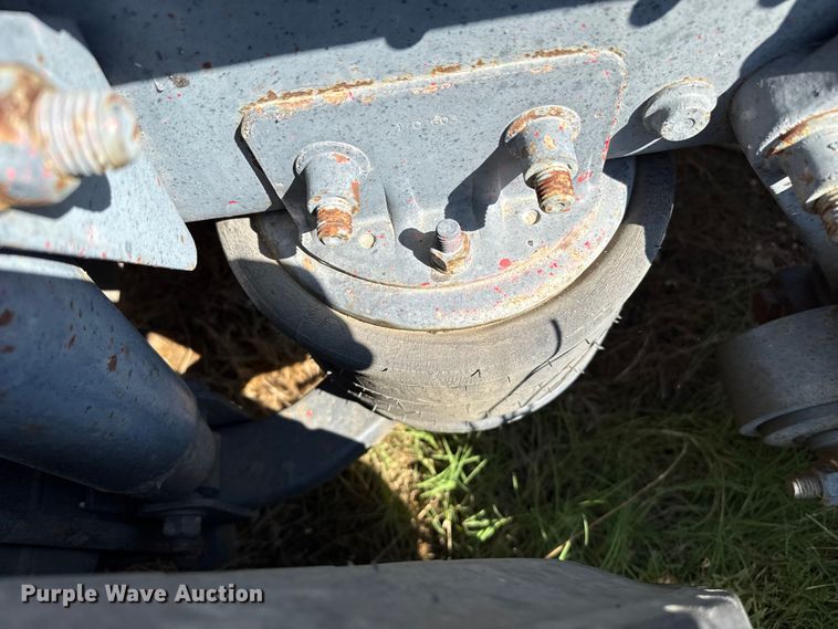 image for item EP0525 1999 Freightliner Century Class semi truck