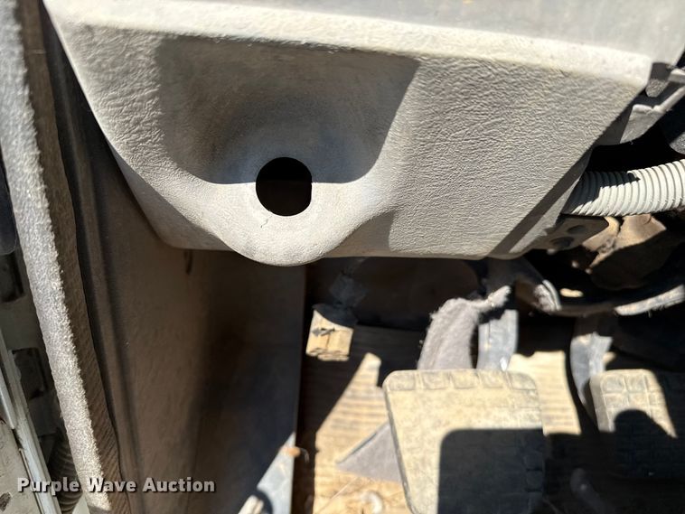 image for item EP0525 1999 Freightliner Century Class semi truck