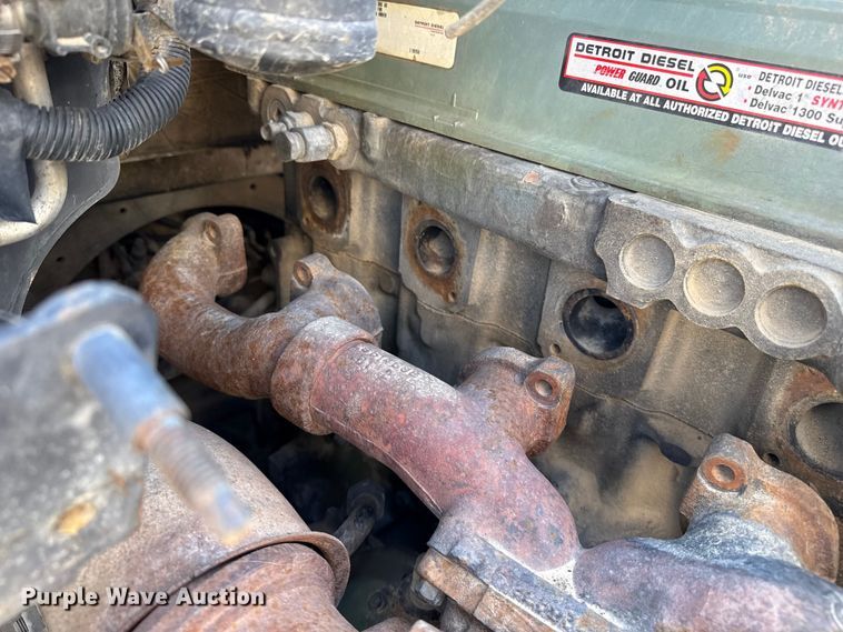 image for item EP0525 1999 Freightliner Century Class semi truck