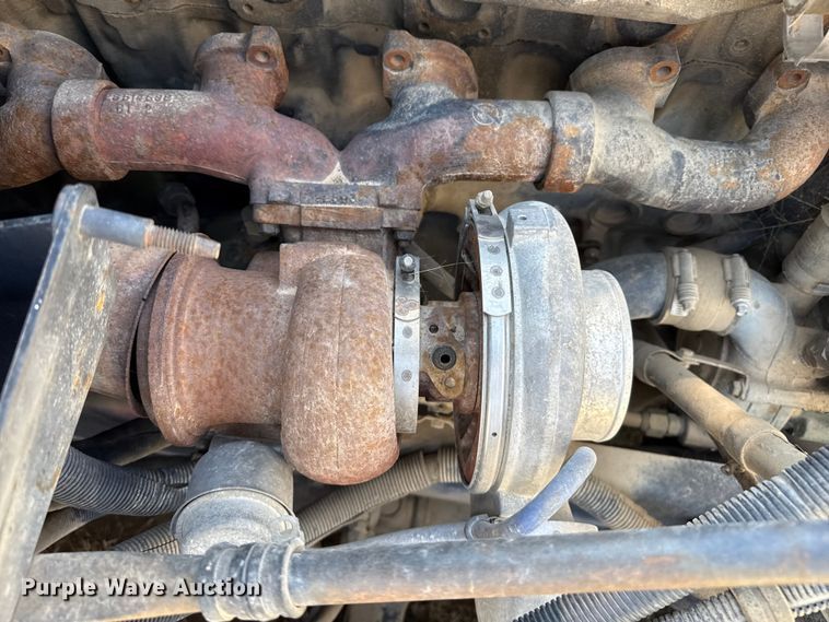 image for item EP0525 1999 Freightliner Century Class semi truck