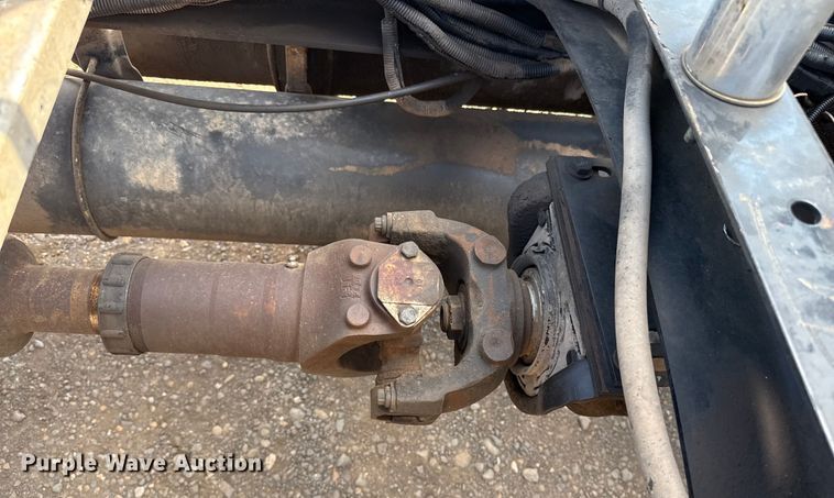 image for item EP0590 2013 Freightliner Cascadia 125 semi truck