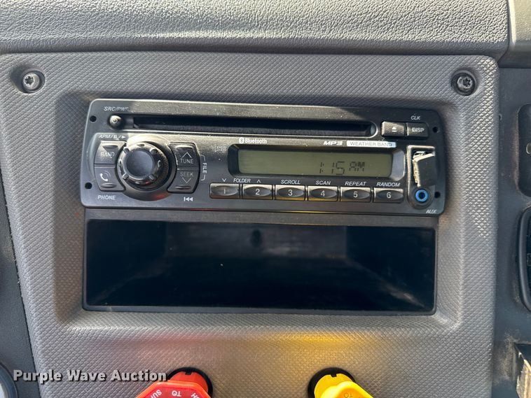 image for item EP0590 2013 Freightliner Cascadia 125 semi truck