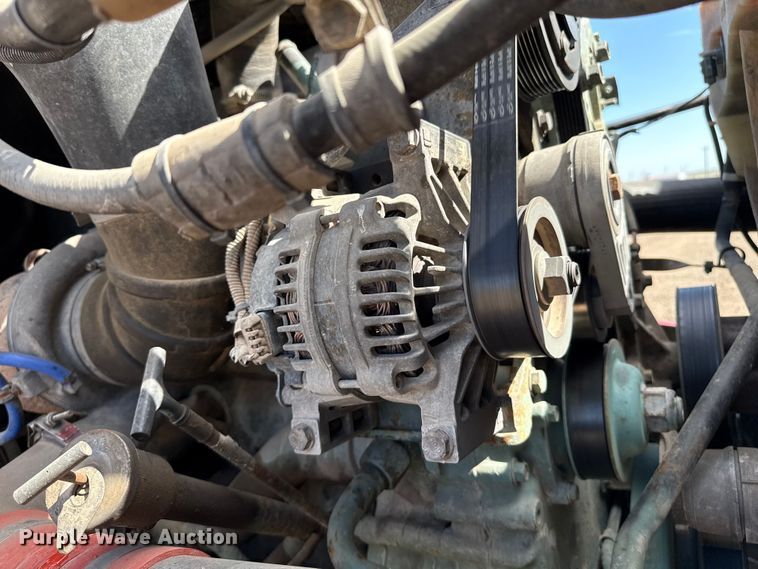 image for item EP0590 2013 Freightliner Cascadia 125 semi truck