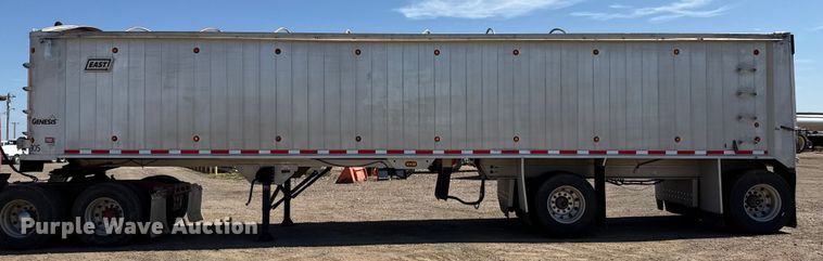 image for item EP0592 2003 East end dump trailer