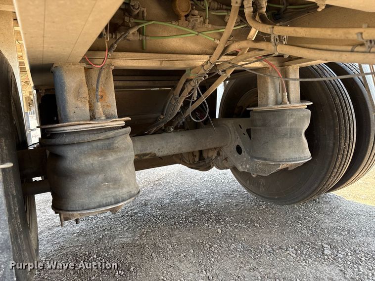 image for item EP0592 2003 East end dump trailer