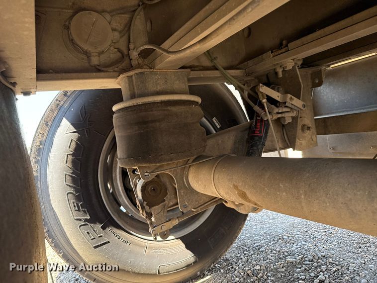 image for item EP0592 2003 East end dump trailer