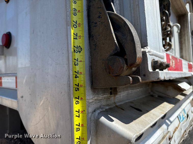image for item EP0592 2003 East end dump trailer