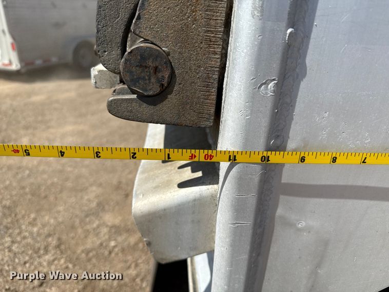 image for item EP0592 2003 East end dump trailer