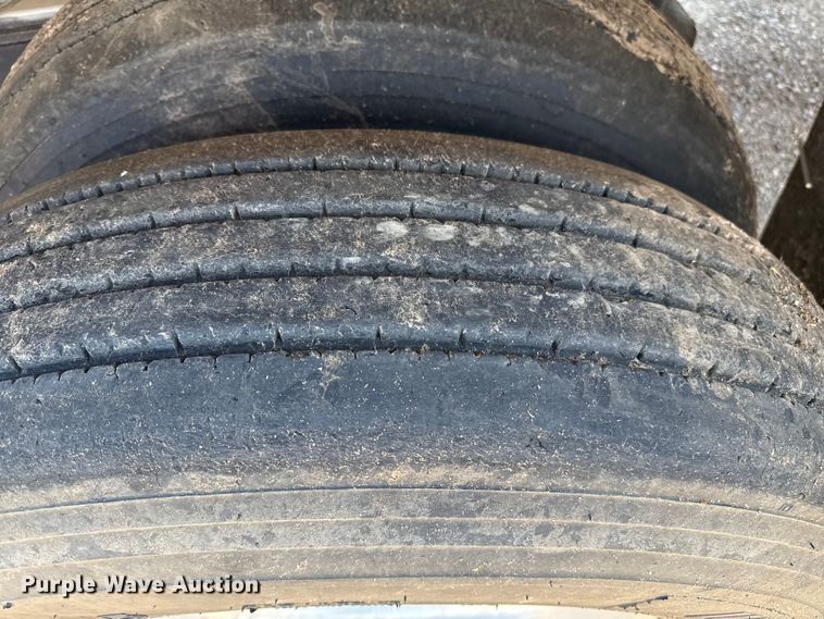 image for item EP0592 2003 East end dump trailer