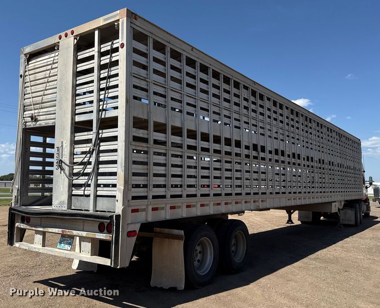 image for item EP0593 1997 EBY livestock trailer